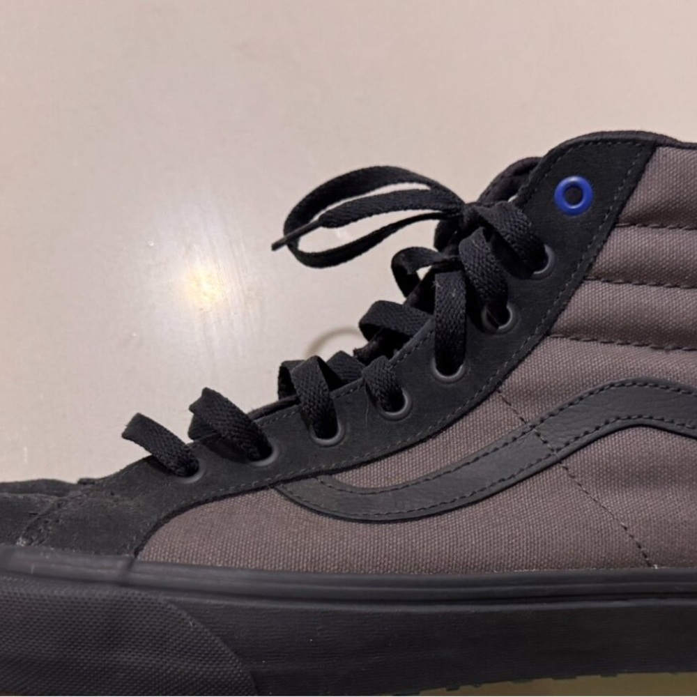 Vans Bentley and Hennely cook shoes. Slip proof